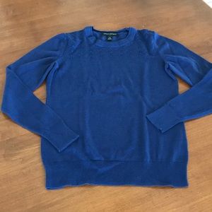 Banana Republic XS sweater top designs around neckline front, long sleeves, soft
